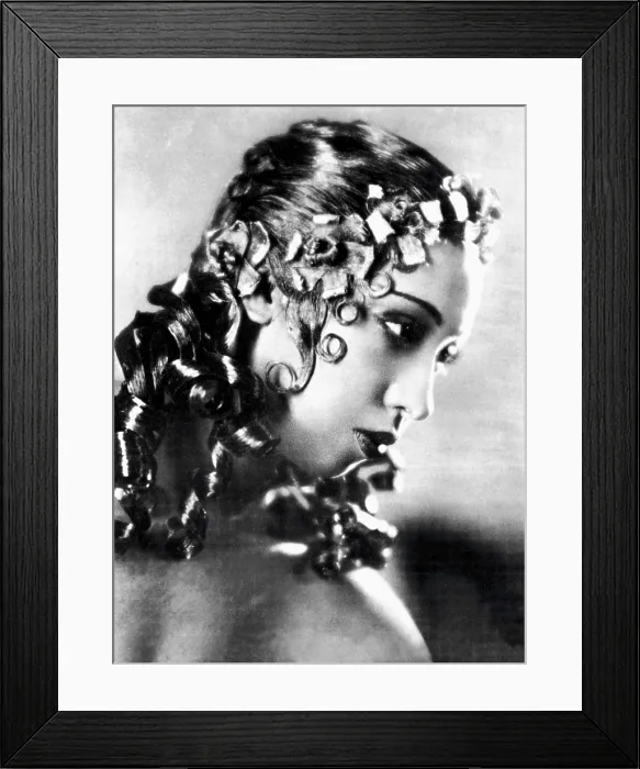 Framed Print : BAKER, Josephine (1906-1975). Studio Piaz, Paris. AISA / Everett Collection**US SALES ONLY**