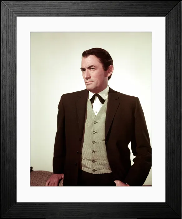Framed Print : THE BIG COUNTRY, Gregory Peck, 1958 Framed Print : THE BIG COUNTRY, Gregory Peck, 1958