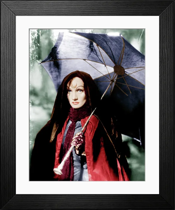 Framed Print : THE DEVIL IS A WOMAN, Marlene Dietrich, 1935