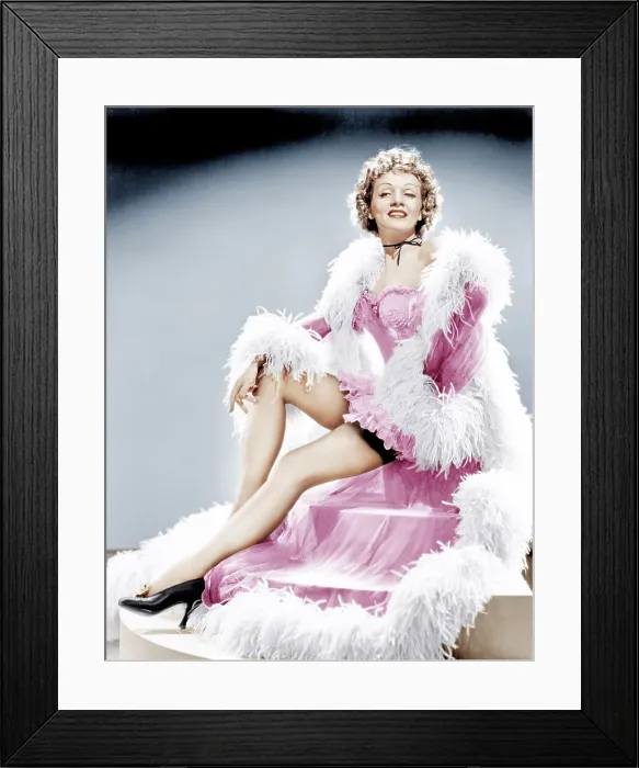 Framed Print : DESTRY RIDES AGAIN, Marlene Dietrich, 1939