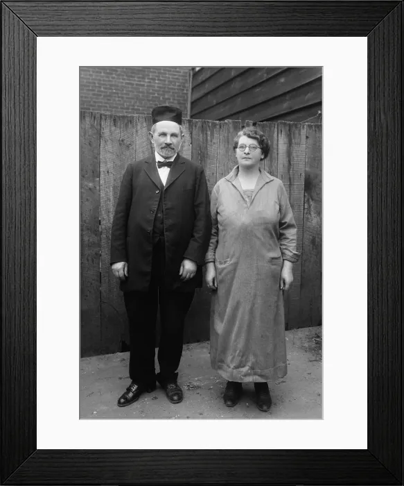 Framed Print : Moses Reuben and Naomi Cantor Yoelson, Al Jolson's parents. They immigrated from Russia (Lithuania) to Washington D.C