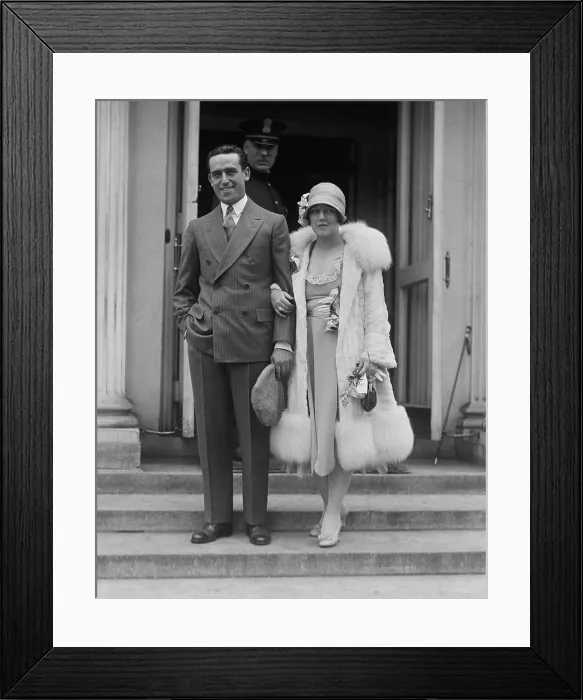 Framed Print : Comic actor Harold Lloyd with his wife, actress Mildred Davis, May 16, 1925 Framed Print : Comic actor Harold Lloyd with his wife, actress Mildred Davis, May 16, 1925