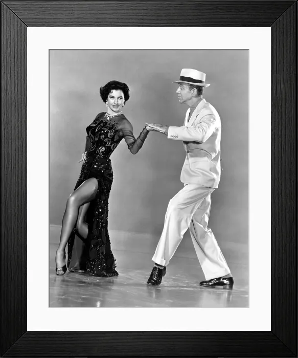 Framed Print : THE BAND WAGON, Cyd Charisse, Fred Astaire, 1953 Framed Print : THE BAND WAGON, Cyd Charisse, Fred Astaire, 1953