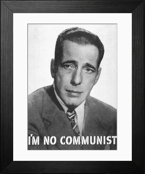Framed Print : Anuncio en la revista 'Photoplay'. Forzado por el Estudio, el actor niega ser comunista, tras la visita protesta a Washington en octubre de 1947 Framed Print : Anuncio en la revista 'Photoplay'. Forzado por el Estudio, el actor niega ser comunista, tras la visita protesta a Washington en octubre de 1947