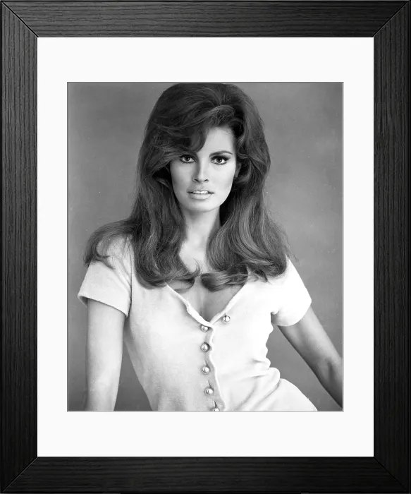 Framed Print : BEDAZZLED, Raquel Welch, 1967