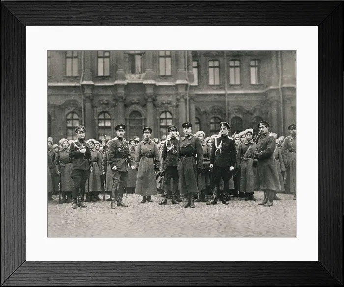 Framed Print : Russian Revolution (1917). Last defence moments of the Winter Palace in Petrograde Framed Print : Russian Revolution (1917). Last defence moments of the Winter Palace in Petrograde