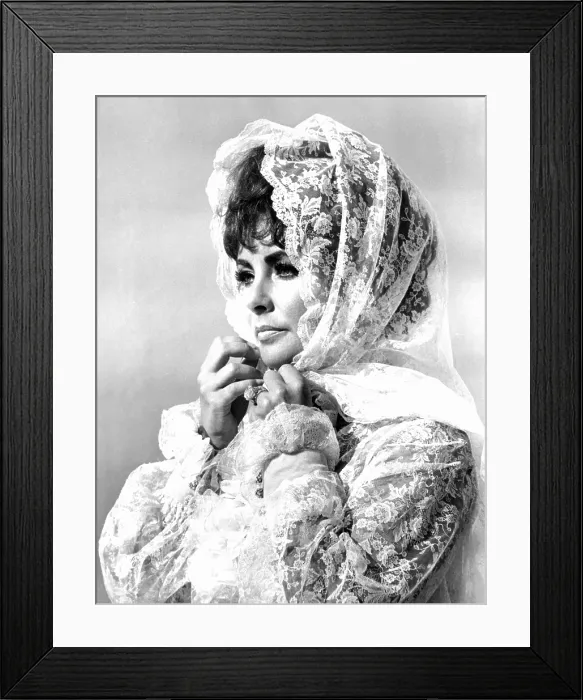 Framed Print : BOOM!, Elizabeth Taylor, 1968