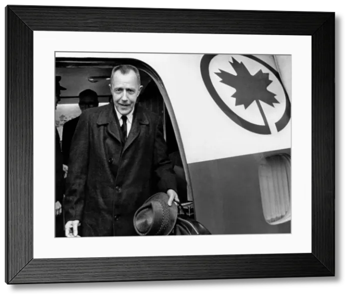 Framed Print : Alvin Karpis a 1930s Public Enemy No. 1, arrives at Montreal International Airport Framed Print : Alvin Karpis a 1930s Public Enemy No. 1, arrives at Montreal International Airport