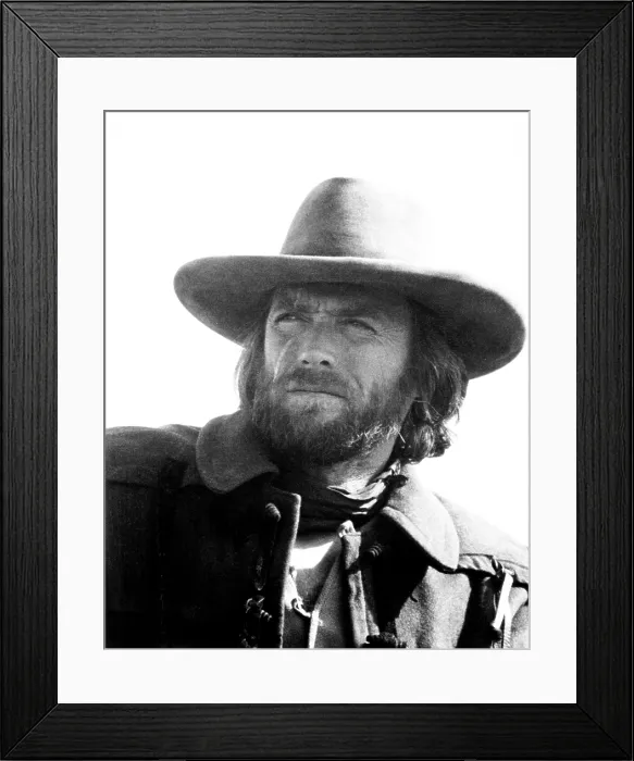 Framed Print : THE OUTLAW JOSEY WALES, Clint Eastwood, 1976 Framed Print : THE OUTLAW JOSEY WALES, Clint Eastwood, 1976