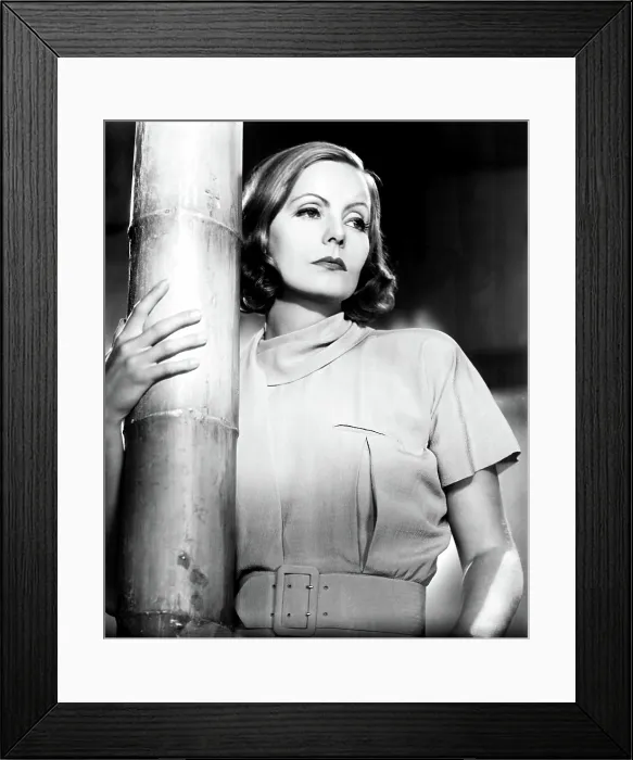 Framed Print : THE PAINTED VEIL, Greta Garbo, 1934