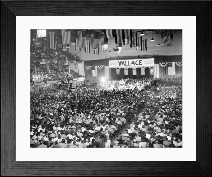 Framed Print : The 1948 Progressive Party Presidential candidate Henry Wallace speaking to a large audience in Des Moines, Iowa. August 30, 1948. (CSU_ALPHA_320) CSU Archives / Everett Collection Framed Print : The 1948 Progressive Party Presidential candidate Henry Wallace speaking to a large audience in Des Moines, Iowa. August 30, 1948. (CSU_ALPHA_320) CSU Archives / Everett Collection