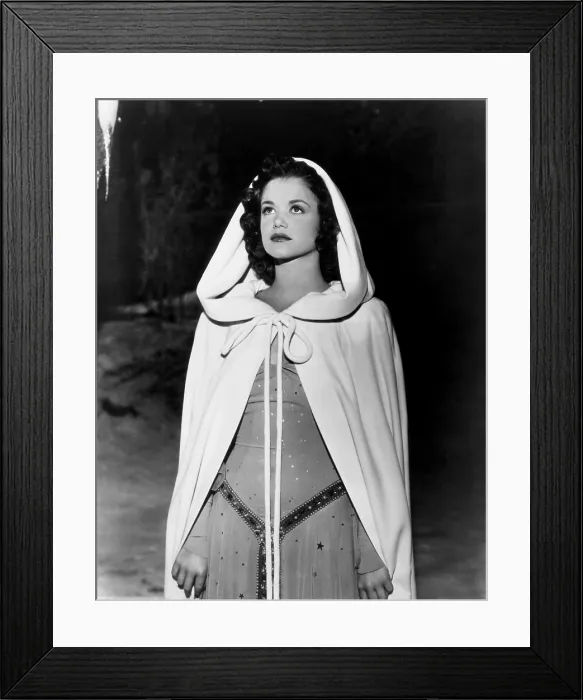 Framed Print : THE CURSE OF THE CAT PEOPLE, Simone Simon, 1944