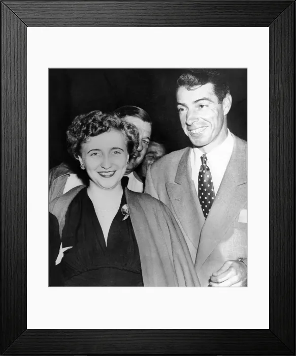 Framed Print : Margaret Truman and Joe DiMaggio at the fights. They watched the Sugar Ray Robinson win his bout with Charley Fusari-Ray Robinson for the welterweight title on Aug. 9, 1950