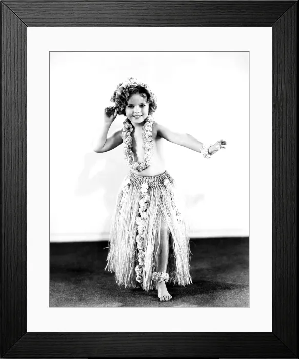 Framed Print : CURLY TOP, Shirley Temple, 1935, 20th Century-Fox Film Corporation, TM & Copyright / courtesy Everett Collection