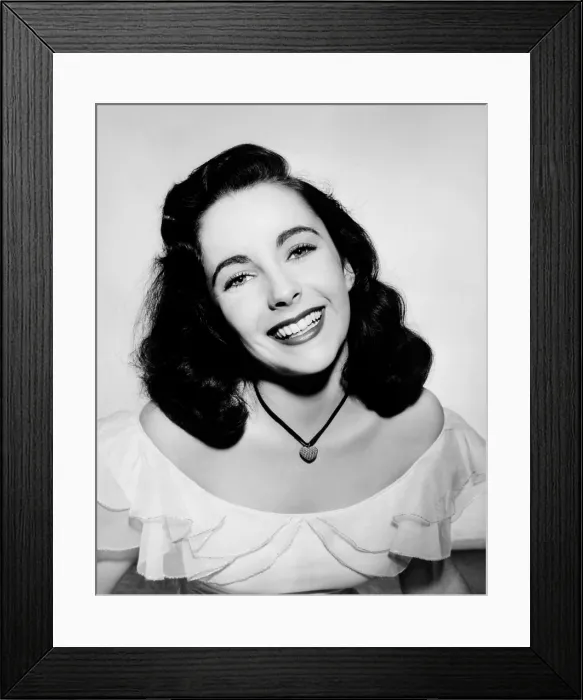 Framed Print : CYNTHIA, Elizabeth Taylor, 1947 Framed Print : CYNTHIA, Elizabeth Taylor, 1947