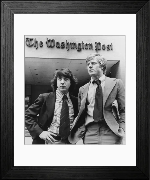 Framed Print : ALL THE PRESIDENT'S MEN, from left: Dustin Hoffman, Robert Redford, 1976