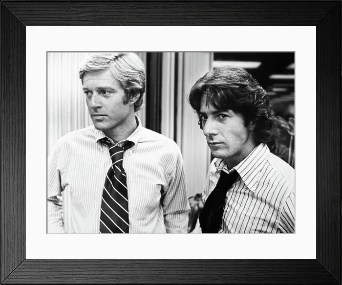 Framed Print : ALL THE PRESIDENT'S MEN, from left: Robert Redford, Dustin Hoffman, 1976 Framed Print : ALL THE PRESIDENT'S MEN, from left: Robert Redford, Dustin Hoffman, 1976