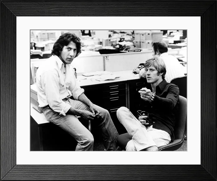 Framed Print : ALL THE PRESIDENT'S MEN, from left, Dustin Hoffman, Robert Redford, 1976. Warner Bros. / courtesy Everett Collection