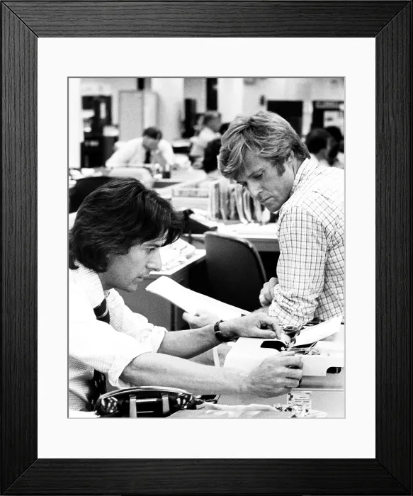 Framed Print : ALL THE PRESIDENT'S MEN, from left, Dustin Hoffman, Robert Redford, 1976. Warner Bros. / courtesy Everett Collection