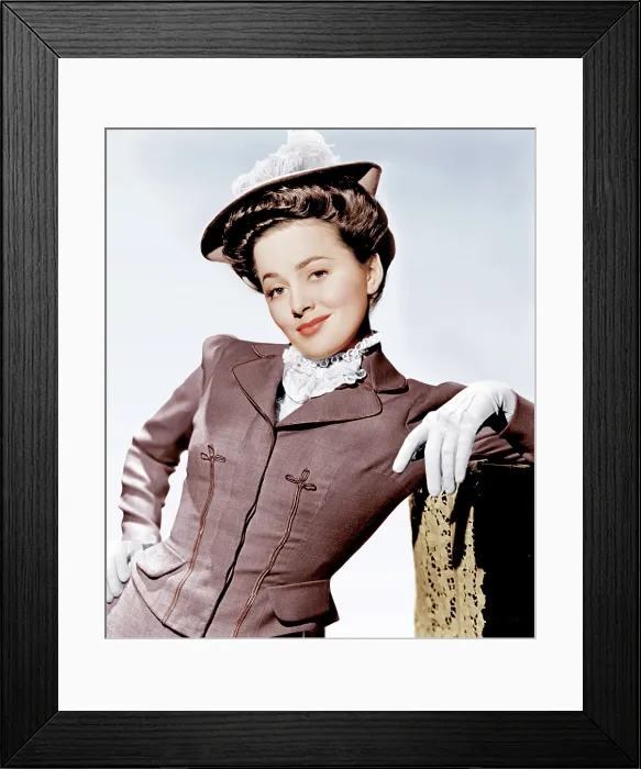 Framed Print : THE STRAWBERRY BLONDE, Olivia de Havilland, 1941 Framed Print : THE STRAWBERRY BLONDE, Olivia de Havilland, 1941