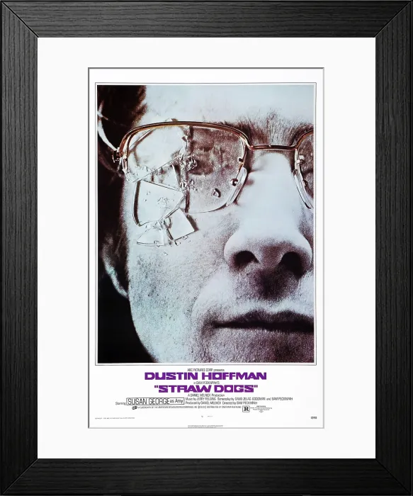 Framed Print : STRAW DOGS, US poster art, Dustin Hoffman, 1971 Framed Print : STRAW DOGS, US poster art, Dustin Hoffman, 1971