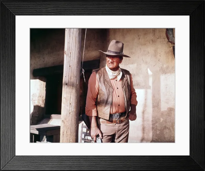 Framed Print : RIO LOBO, John Wayne, 1970