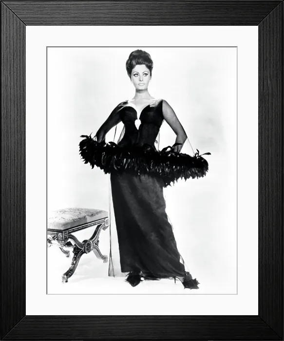 Framed Print : ARABESQUE, Sophia Loren, 1966