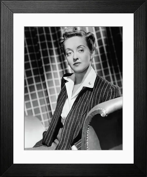 Framed Print : THE MAN WHO CAME TO DINNER, Bette Davis, 1942