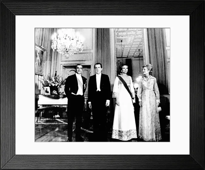 Framed Print : President Richard and Pat Nixon at the Shah's Niavaran Palace. L-R: Shah of Iran, the Empress Farah Diba, Nixon, and Pat Nixon at a state banquet. May 30, 1972
