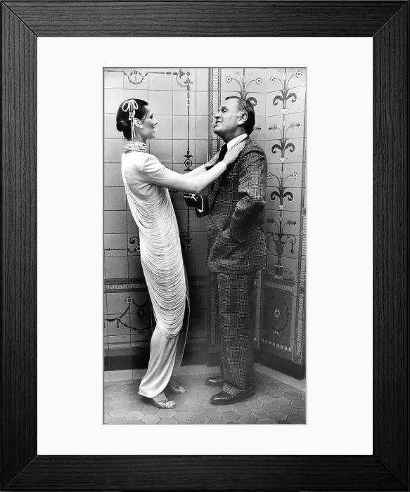 Framed Print : Model Marlene Zipp visiting fashion designer Bill Blass. Ca. Oct 17, 1979. (CSU_ALPHA_1321) CSU Archives / Everett Collection Framed Print : Model Marlene Zipp visiting fashion designer Bill Blass. Ca. Oct 17, 1979. (CSU_ALPHA_1321) CSU Archives / Everett Collection