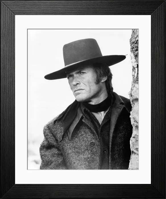 Framed Print : JOE KIDD, Clint Eastwood, 1972 Framed Print : JOE KIDD, Clint Eastwood, 1972