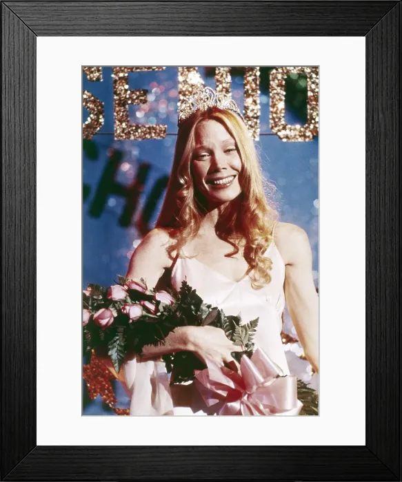 Framed Print : CARRIE, Sissy Spacek, 1976 Framed Print : CARRIE, Sissy Spacek, 1976