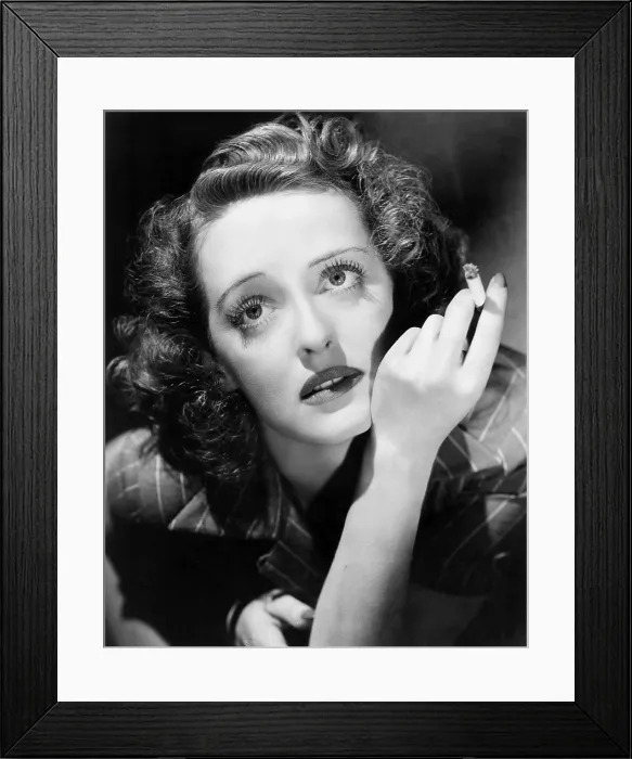Framed Print : DARK VICTORY, Bette Davis, 1939
