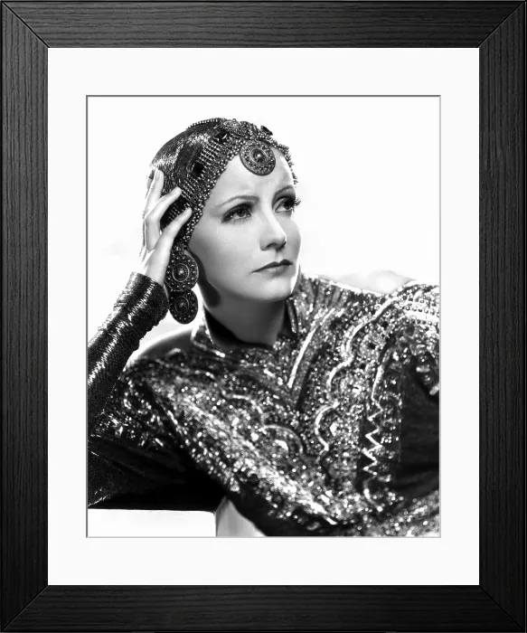 Framed Print : MATA HARI, Greta Garbo, 1931