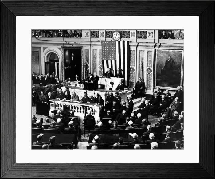 Framed Print : President Franklin Roosevelt delivering his 1935 State of the Union address to Congress. His outlined the New Deal's second phase, a vast public works job-making program