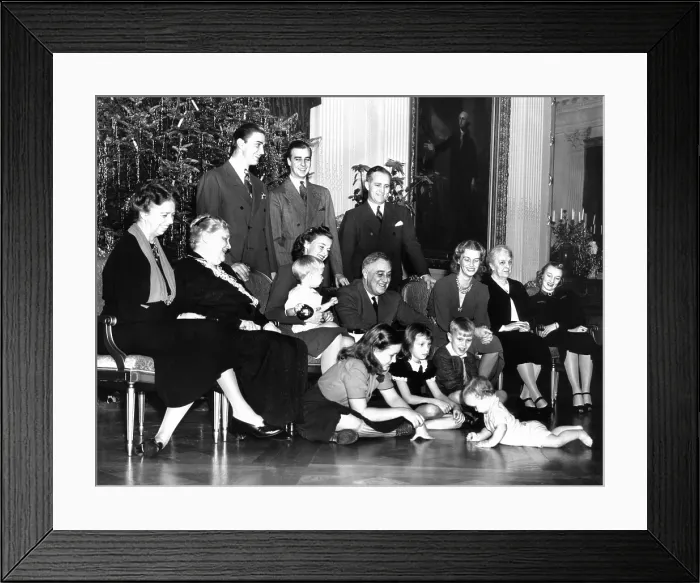 Framed Print : Franklin Roosevelt's Christmas family photo at the White House, 1939. Seated L-R: First Lady Eleanor Roosevelt; Mrs. Sara Delano Roosevelt, mother of the President; Mrs
