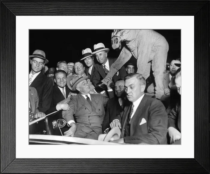 Framed Print : Presidential nominee Gov. Franklin Roosevelt campaigning with Chicago Governor Anton Cermak, Sept. 30, 1932