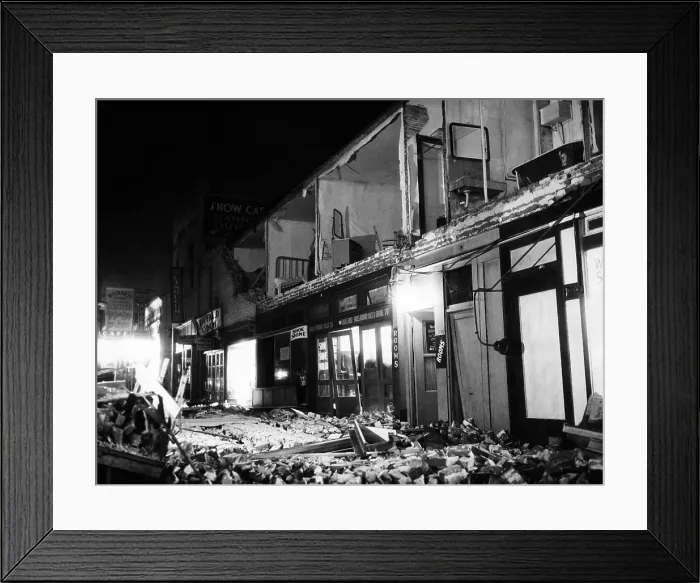 Framed Print : 1933 Longbeach Earthquake damage. Southern California was hit by a magnitude of 6.4, causing 120 deaths and widespread damage Framed Print : 1933 Longbeach Earthquake damage. Southern California was hit by a magnitude of 6.4, causing 120 deaths and widespread damage