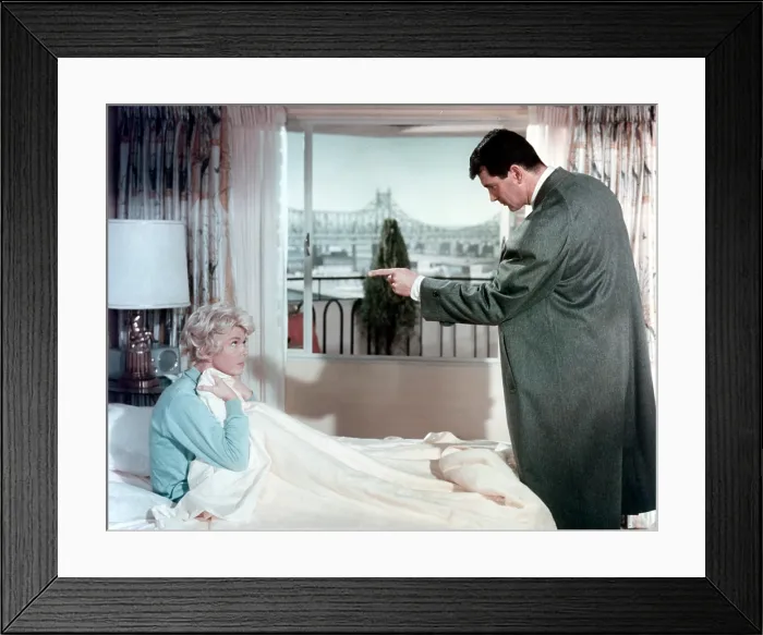 Framed Print : PILLOW TALK, from left, Doris Day, Rock Hudson, 1959. Universal  / Courtesy Everett Collection
