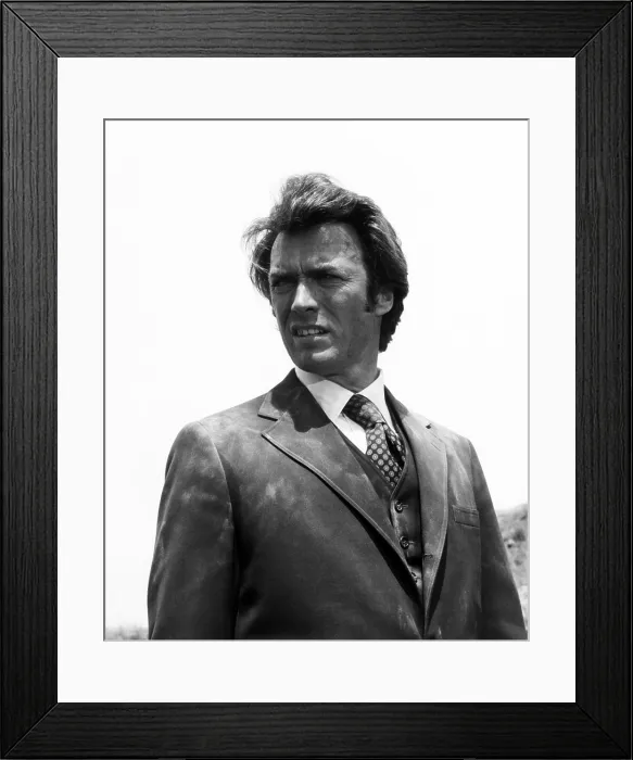Framed Print : DIRTY HARRY, Clint Eastwood, 1971 Framed Print : DIRTY HARRY, Clint Eastwood, 1971