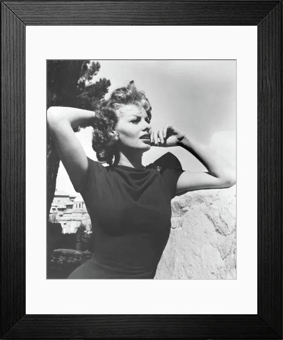 Framed Print : THE PRIDE AND THE PASSION, Sophia Loren, 1957