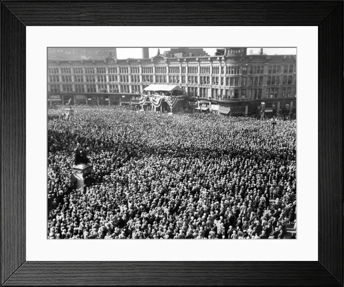 Framed Print : 50, 000 citizens gather in Indianapolis to hear Democratic Presidential candidate, Franklin Roosevelt. Oct. 10, 1932. (CSU_ALPHA_110) CSU Archives / Everett Collection Framed Print : 50, 000 citizens gather in Indianapolis to hear Democratic Presidential candidate, Franklin Roosevelt. Oct. 10, 1932. (CSU_ALPHA_110) CSU Archives / Everett Collection