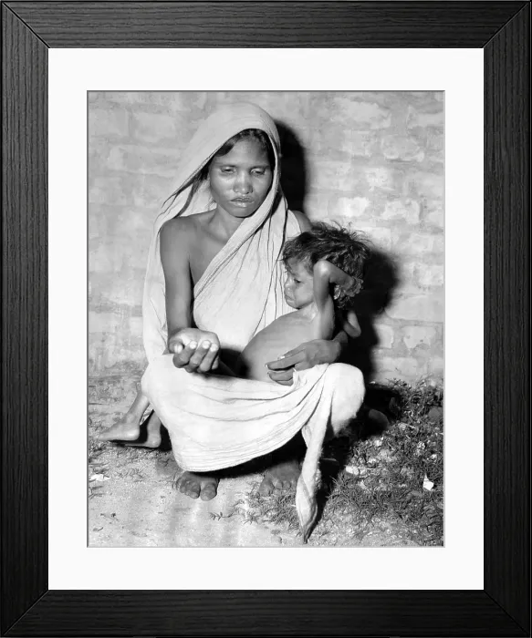 Framed Print : Mother of a starving child begs for help in Calcutta in October 1943. (CSU_ALPHA_1464) CSU Archives / Everett Collection Framed Print : Mother of a starving child begs for help in Calcutta in October 1943. (CSU_ALPHA_1464) CSU Archives / Everett Collection