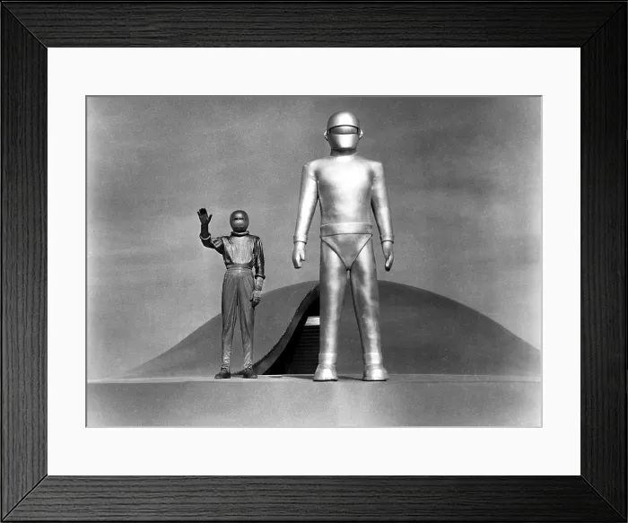Framed Print : THE DAY THE EARTH STOOD STILL, Michael Rennie, 1951, TM & Copyright (c) 20th Century Fox Film Corp. All rights reserved