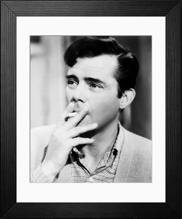 Framed Print : DARLING, Dirk Bogarde, 1965