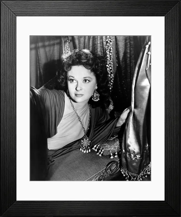 Framed Print : DEMETRIUS AND THE GLADIATORS, Susan Hayward, 1954, TM & Copyright 20th Century Fox Film Corp. All rights reserved Framed Print : DEMETRIUS AND THE GLADIATORS, Susan Hayward, 1954, TM & Copyright 20th Century Fox Film Corp. All rights reserved