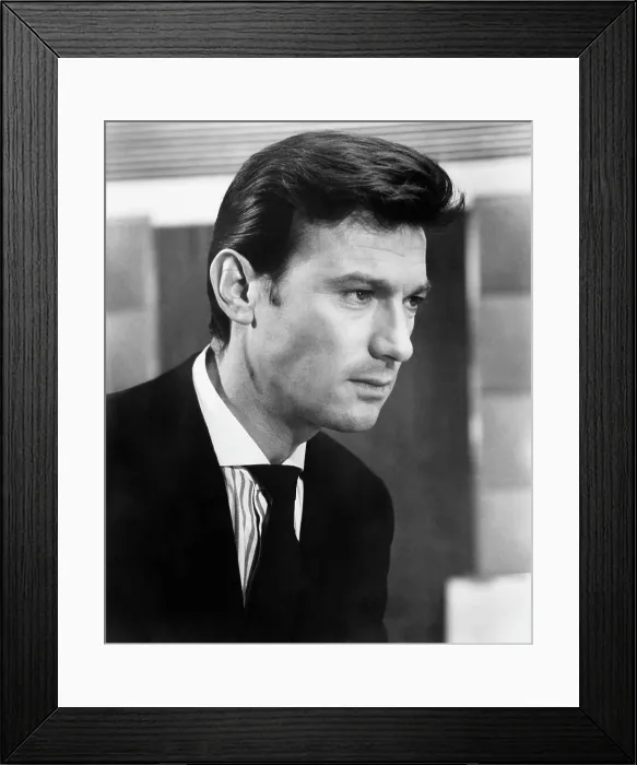 Framed Print : DARLING, Laurence Harvey, 1965 Framed Print : DARLING, Laurence Harvey, 1965