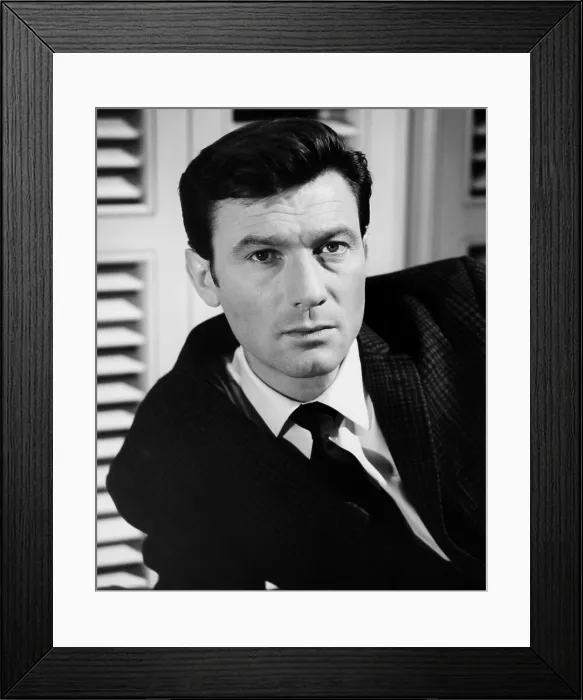 Framed Print : DARLING, Laurence Harvey, 1965