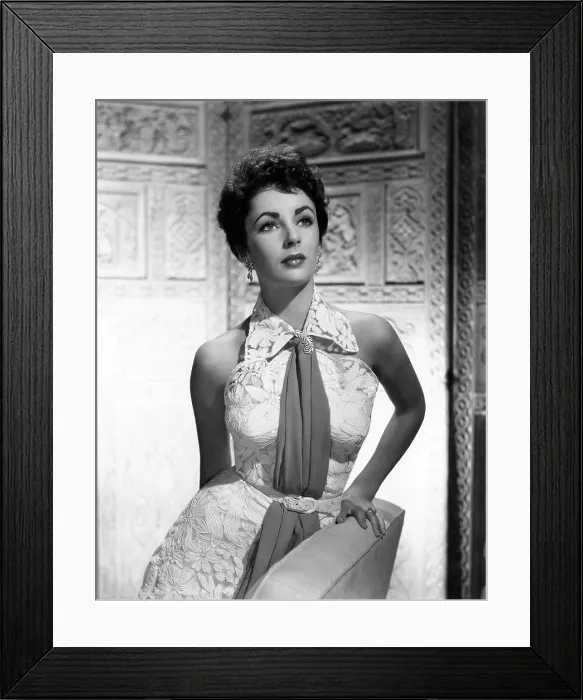 Framed Print : Elizabeth Taylor, circa 1950s Framed Print : Elizabeth Taylor, circa 1950s
