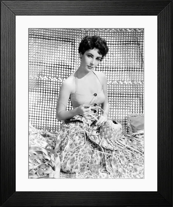 Framed Print : Elizabeth Taylor, ca. early 1950s Framed Print : Elizabeth Taylor, ca. early 1950s